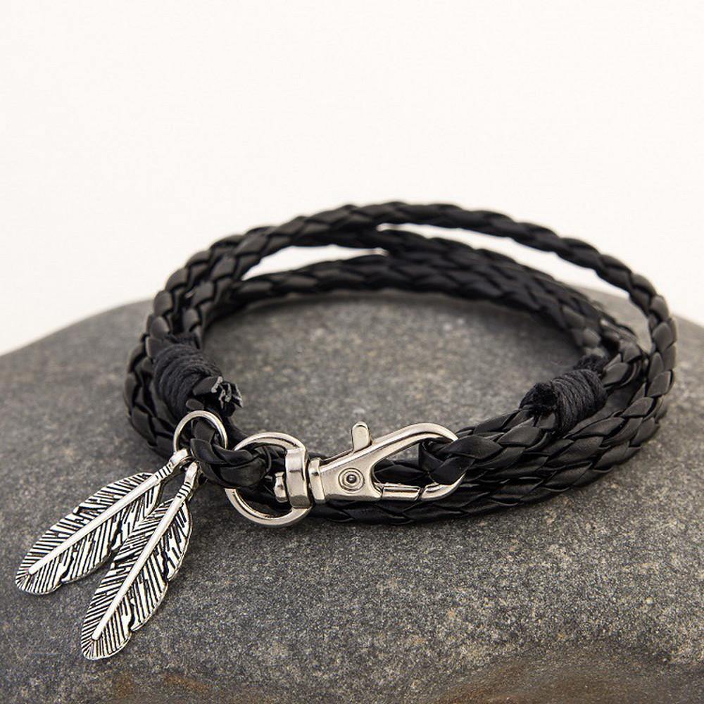 Bracelet en corde et plumes superposées en cuir 